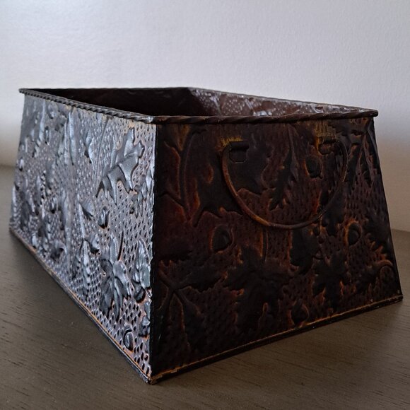 Vintage Distressed Metal Basket Fall Motif Large Ornamental Box with Handles - Picture 4 of 9